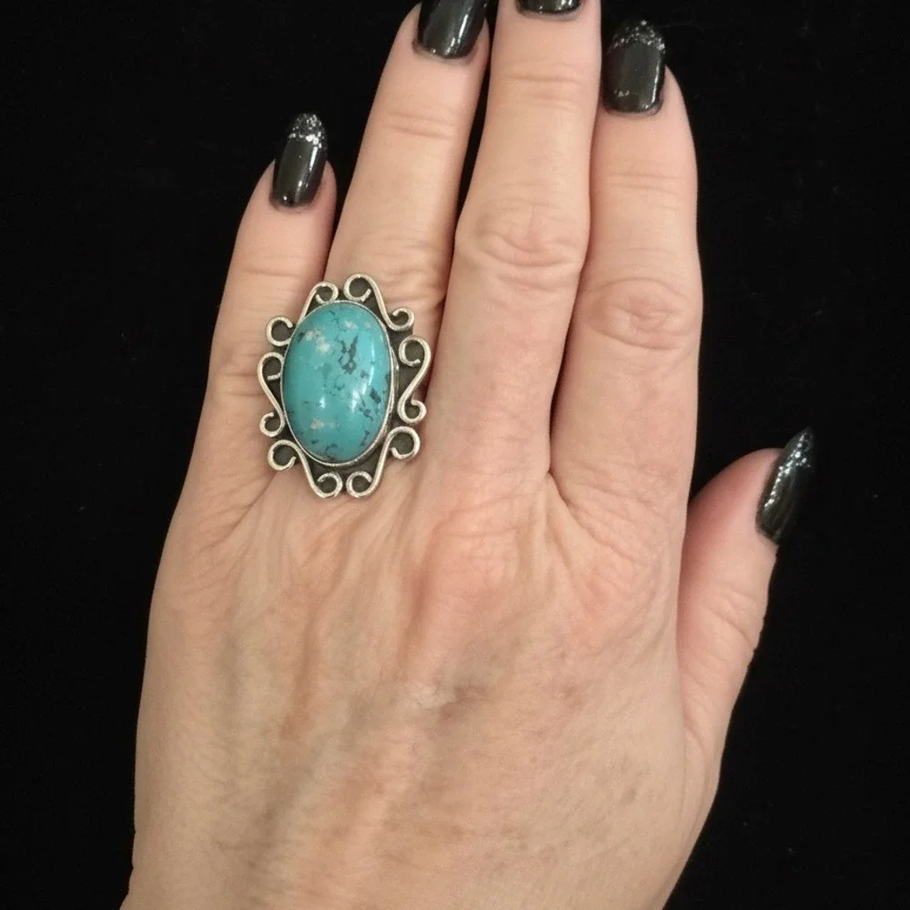 Genuine King‎ Man Turquoise and sterling Silver Swirl Ring